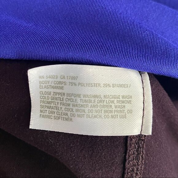 Gap Active Quarter Zip - Picture 8 of 8